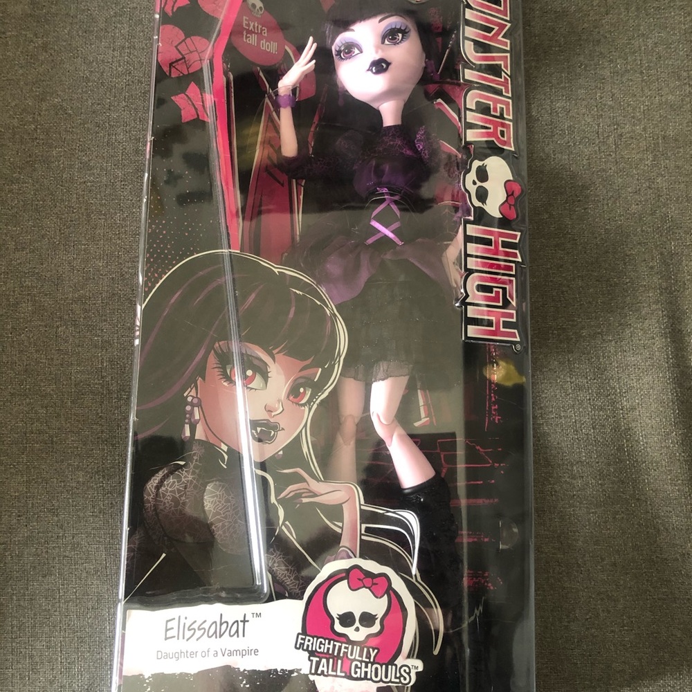 Tall monster high doll “Elissabat”